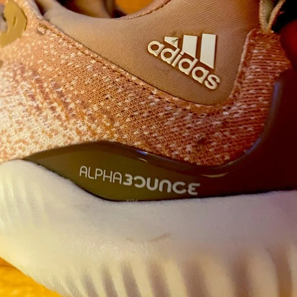 Adidas - Picture 5 of 9